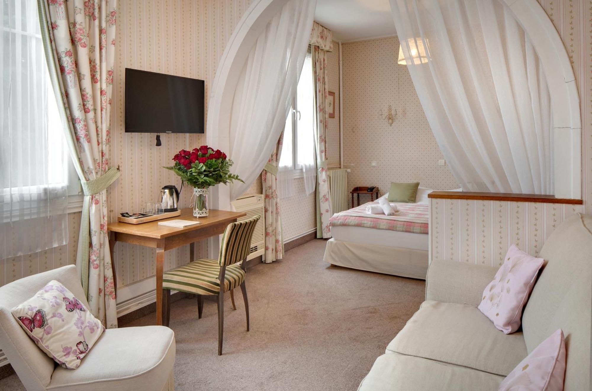 Hotel La Roseraie شينونسو المظهر الخارجي الصورة